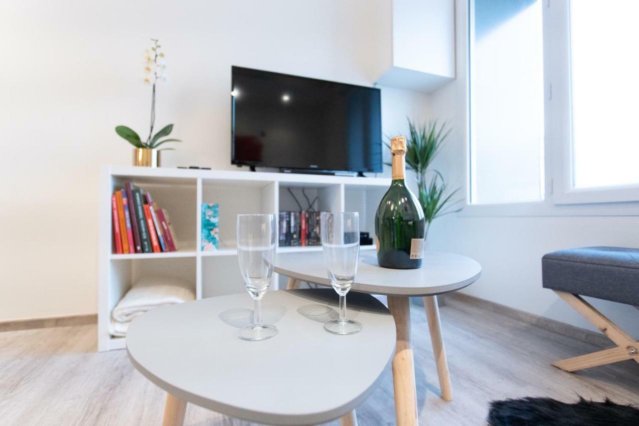 Appartement Au Pied De La Cathedrale Reims Ngoại thất bức ảnh